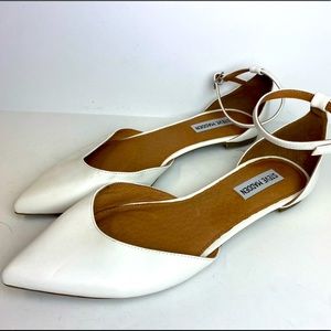 Steve Madden White Pointed Flats